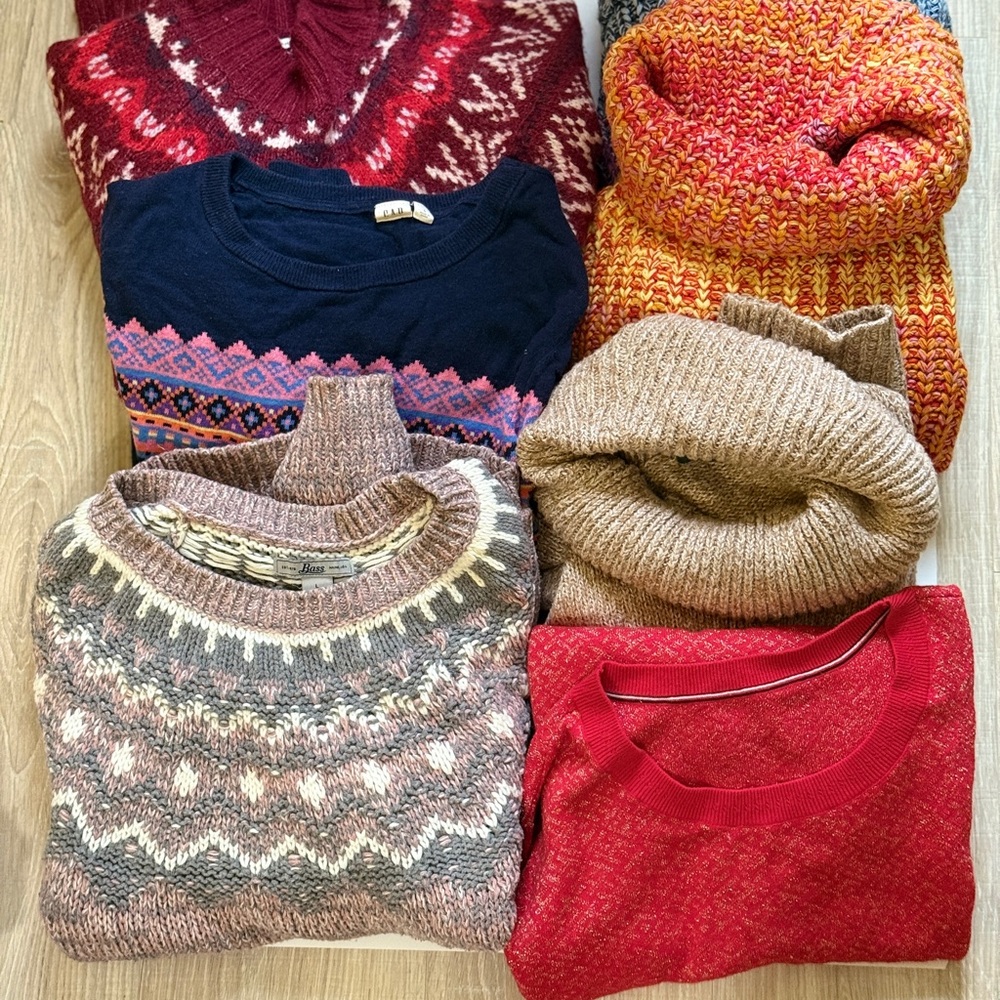 Bundle of 6 Ralph Lauren, Tommy,American eagles,Gap,Bass, Knit Sweater